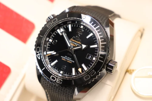 Omega Planet Ocean GMT Deep Black 45.5MM Ref. 215.92.46.22.01.001 Full Set 2018