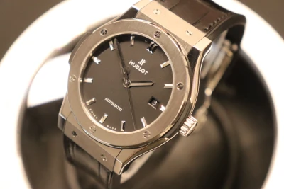 Hublot Classic Fusion Titanium 42MM Black Dial Box & Papers 2017