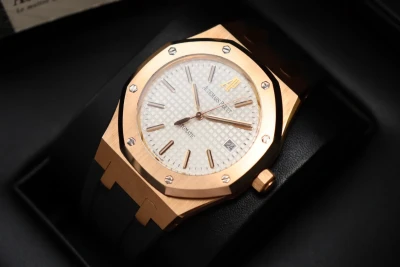Audemars Piguet Royal Oak 39MM 18k Rose Gold 15300OR 2010