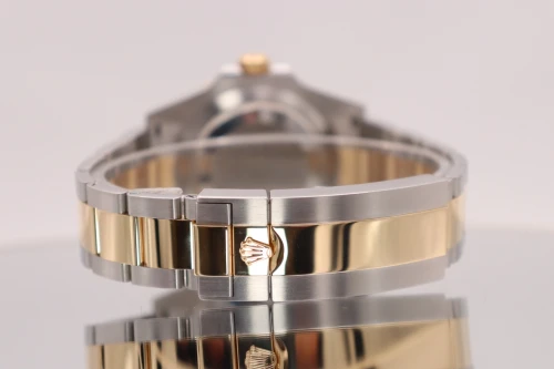 Rolex Submariner Date 41MM 126613LB 18K Yellow Gold & Steel 2021 Box & Papers