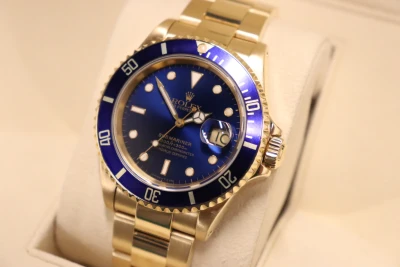 Rolex Submariner Date 18K Yellow Gold Blue Dial 16618 Boxed 1990