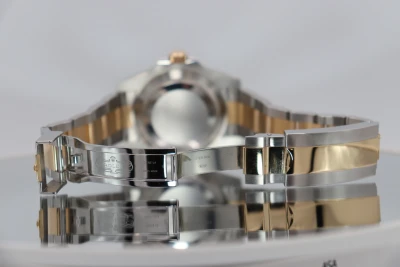 Rolex Submariner Date 18K Yellow Gold & Stainless Steel 116613 Boxed Circa 2012