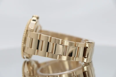 Rolex Submariner Date 18K Yellow Gold Blue Dial 16618 Boxed 1990