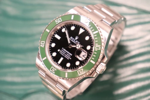 Rolex Submariner Date "Starbucks" MK2 41MM Oystersteel 126610LV Circa 2023