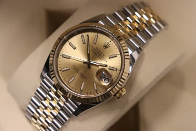 Rolex DateJust 36mm 126233 18K Yellow & Steel Champagne Dial Box & Papers 2021