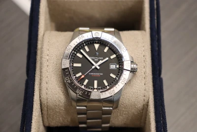 Breitling Avenger 42mm Black Dial A17328 Steel Box and Papers 2024