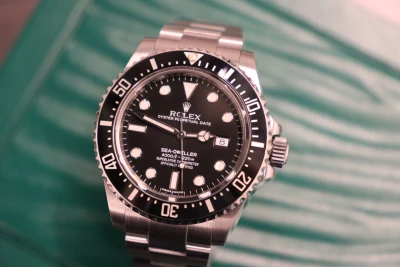 Rolex Sea Dweller SD4000 stainless steel 40mm 116600 B&P 2015