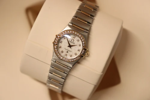 Omega Constellation 18K Rose Gold & Steel Diamond MOP Dial 13607500 B&P 2003
