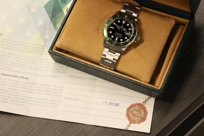 Rolex Submariner Date 40MM Green Bezel 16610LV Box & Papers 2007