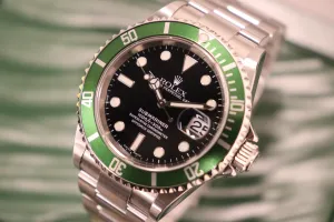 Rolex Submariner Date 40MM Green Bezel 16610LV 2022 Service Box & Papers 2005