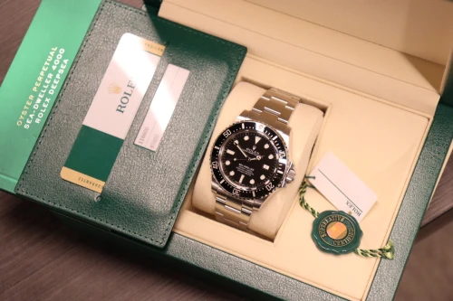 Rolex Seadweller 4000 Ceramic 40MM Stainless Steel 116600 2016 Full Set