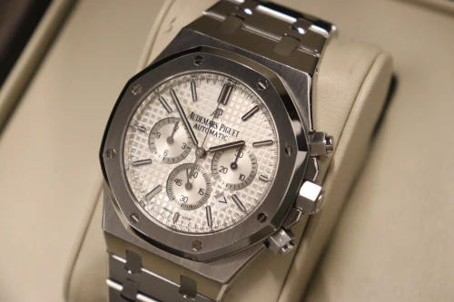 Audemars Piguet Royal Oak Chronograph 26320ST White Dial B&P 2015
