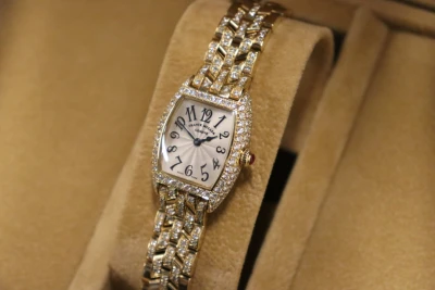 Franck Muller Genève 18K Yellow Gold Factory Diamond Set 2500QZD 2003