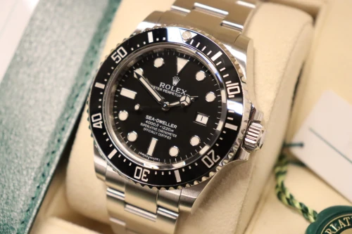 Rolex Seadweller 4000 Ceramic 40MM Stainless Steel 116600 2016 Full Set