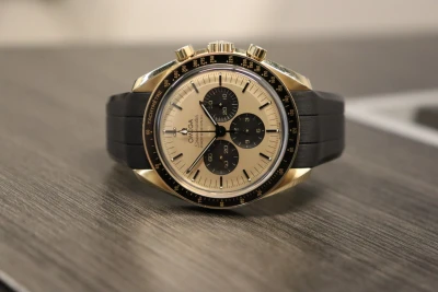 Omega Moonwatch 42mm Moonshine 18K Gold Champagne Dial 310.62 Full Set 2023