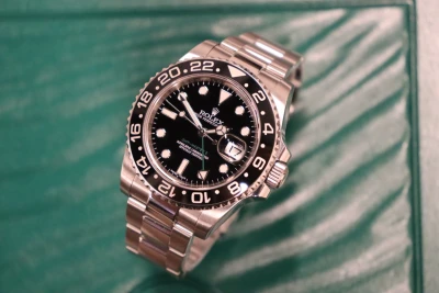 Rolex GMT Master II 40MM Black Ceramic Green Hand 116710LN Box & Papers 2015