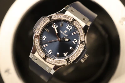 Hublot Big Bang 38mm Steel Blue Dial Diamond Bezel 361.SX.7170.RX B&P 2022