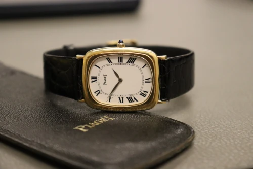 Piaget Emperador 18K Yellow Gold 9251 Black Leather Strap Circa 1980s Watch Only
