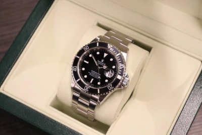 Rolex Submariner Date 40MM Stainless Steel 16610 Rehaut Serial Circa 2009 Boxed