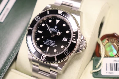 Rolex Seadweller 40MM Stainless Steel Brand New UNWORN 16600 Box & Papers 2008