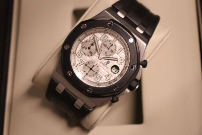 Audemars Piguet Royal Oak Offshore 42MM Rubber Clad 25940SK.OO.D002CA B&P 2009