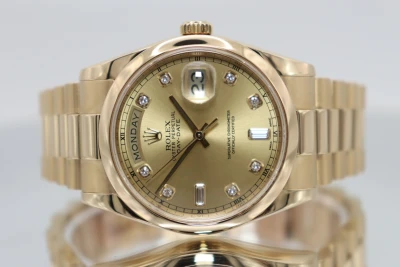 Rolex DayDate 36MM Yellow Gold Champagne Diamond Dial 118208 Box & Papers 2000