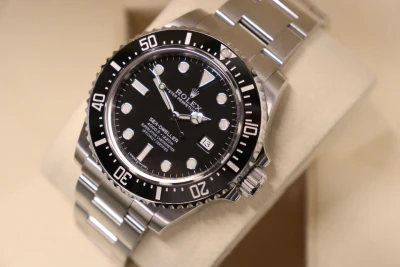 Rolex Seadweller 40MM SD4000 Stainless Steel Matte Black Dial Box & Papers 2016