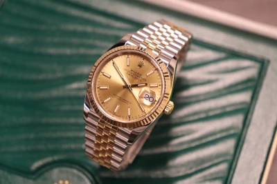 Rolex DateJust 36mm 126233 18K Yellow & Steel Champagne Dial Box & Papers 2021