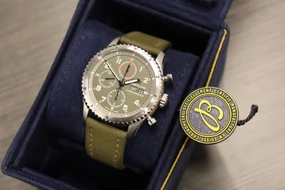 Breitling Aviator 8 Chronograph 43 Curtiss Warhawk A133161A1L1X2 2022 B&P
