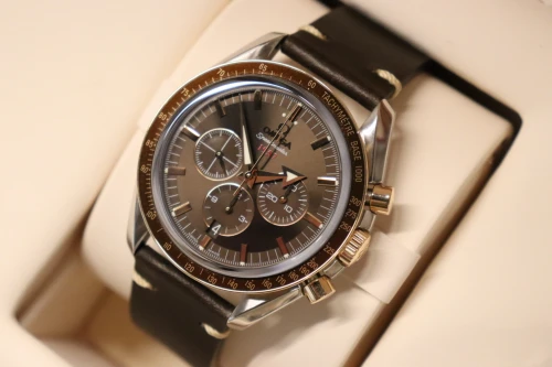 OMEGA Speedmaster Broad Arrow 1957 50th 321.90.42.50.13.001 Boxed Circa 2007