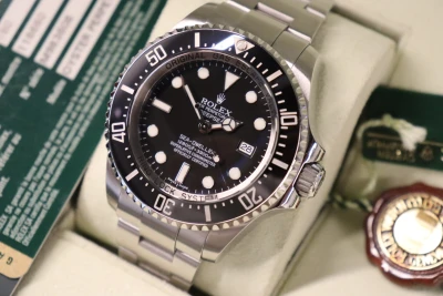 Rolex Deepsea Seadweller 44MM Stainless Steel Black 116660 Box & Papers 2008