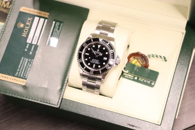 Rolex Seadweller 40MM Stainless Steel Brand New UNWORN 16600 Box & Papers 2008