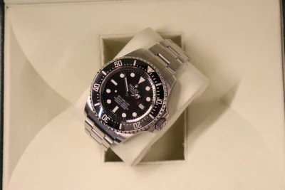 Rolex Deepsea Seadweller 44MM Stainless Steel Black 116660 Box & Papers 2008
