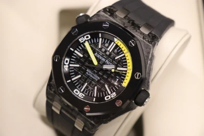 Audemars Piguet Royal Oak Offshore 42mm Carbon 15706AU Boxed 2012